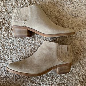 Dolce vita nude leather ankle boots